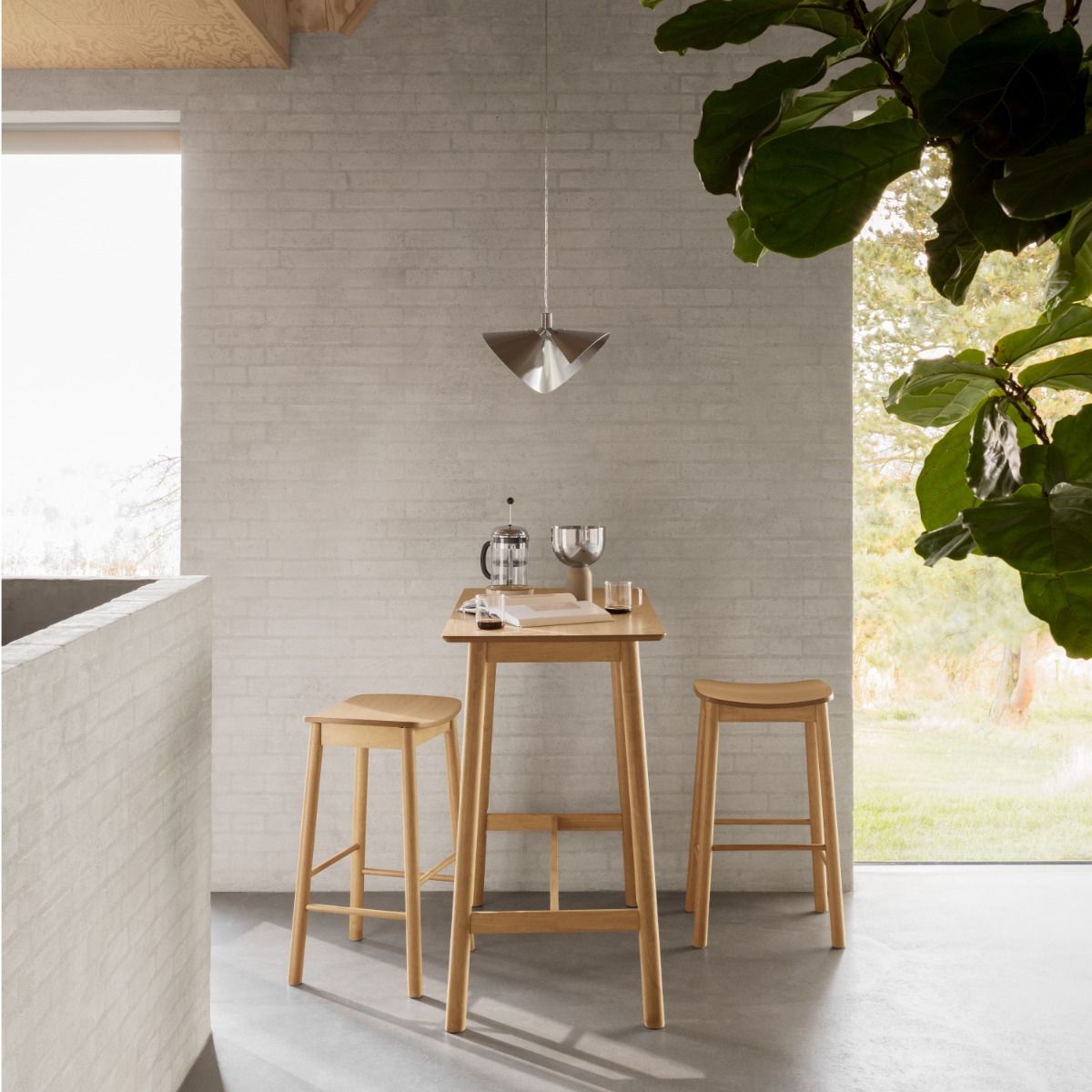 Barlow Bar Stool in Oak Set of 2