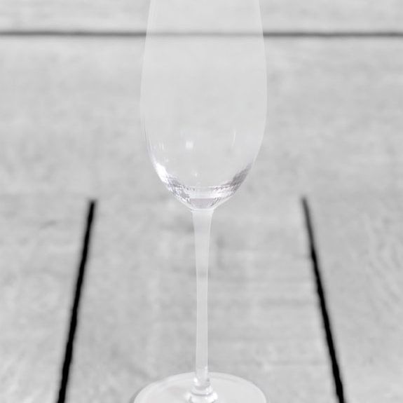 Set of 6 Traditional Champagne Flutes with Gold Rims