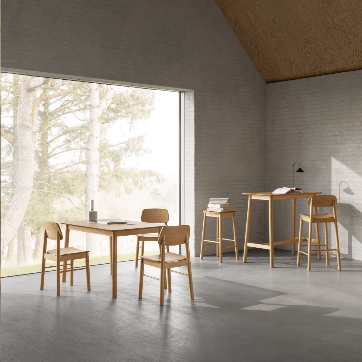 Barlow Bar Stool in Oak Set of 2