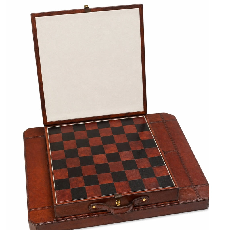 Explorer Handcrafted Leather Chess Set – Cognac