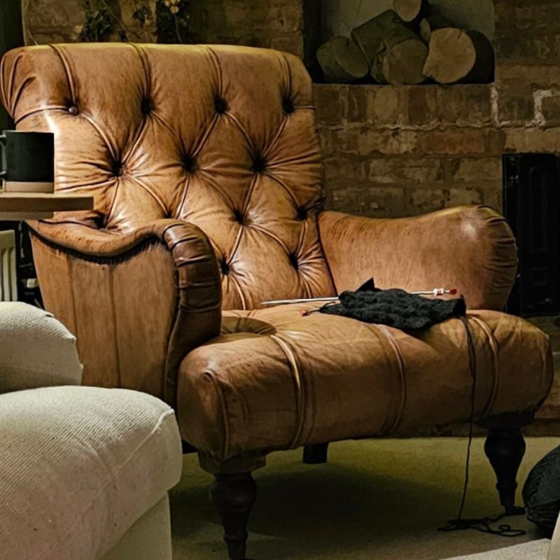 Westminster Buttoned Leather Armchair