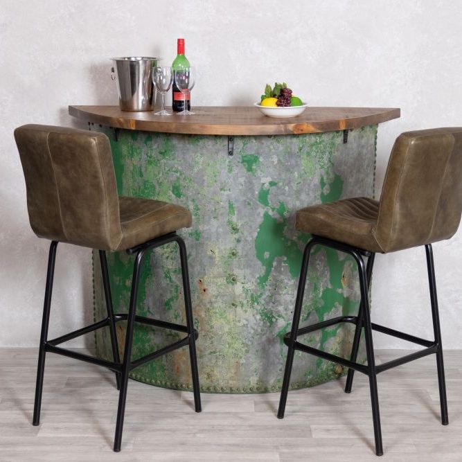 Galvanised Curved Riveted Tank Table